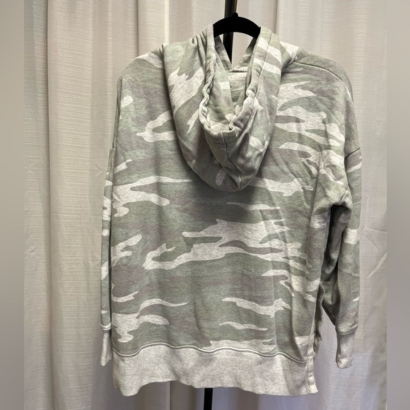 Aerie grey camo oversized hoodie | size medium - Picture 4 of 6